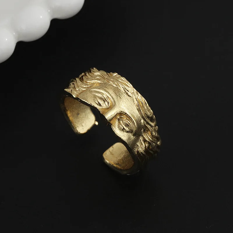 European and American popular Venus half face ring men